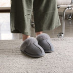 Minfot Fårskinnstofflor Slip-on Duved med sula Grå