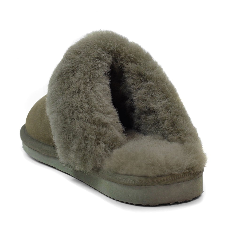 Minfot Fårskinnstofflor Slip-on Duved med sula Mörk Olivgrön