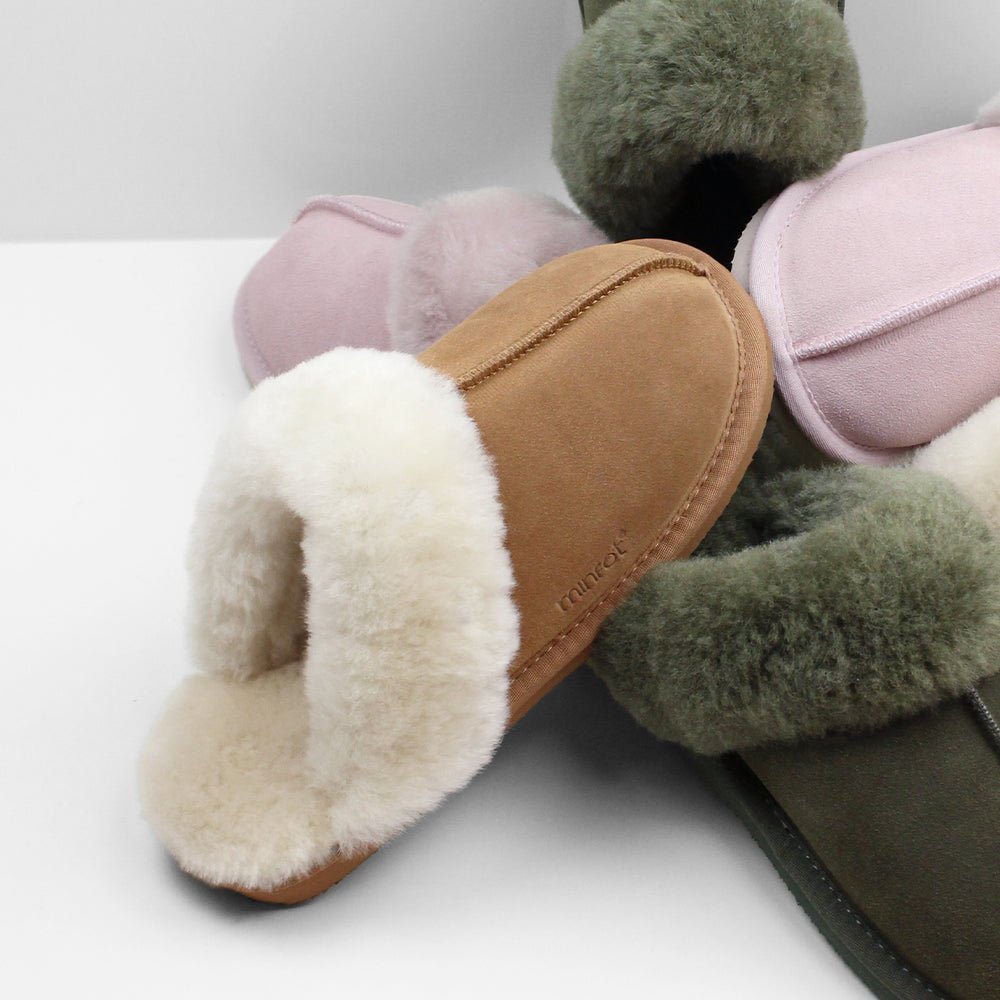 Minfot Fårskinnstofflor Slip-On Duved med sula Caramel