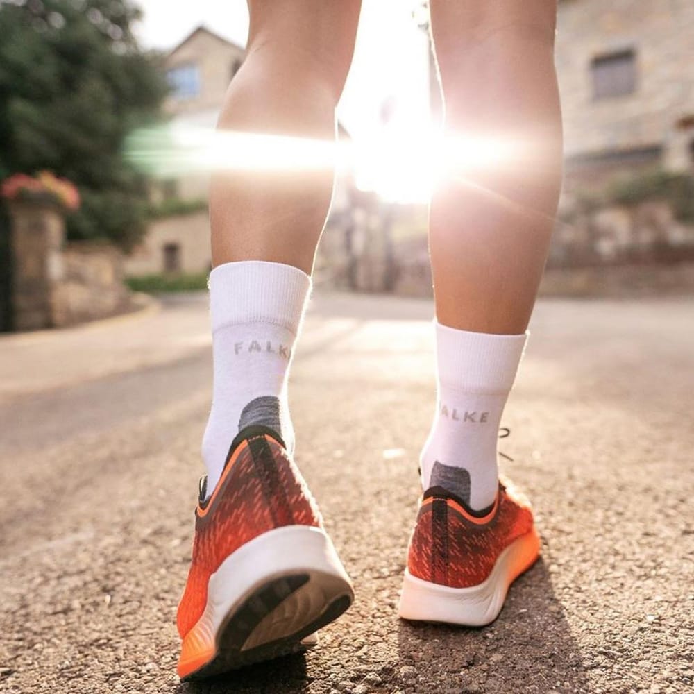 Produktbild 2 - Falke RU4 Women Socks White Mix
