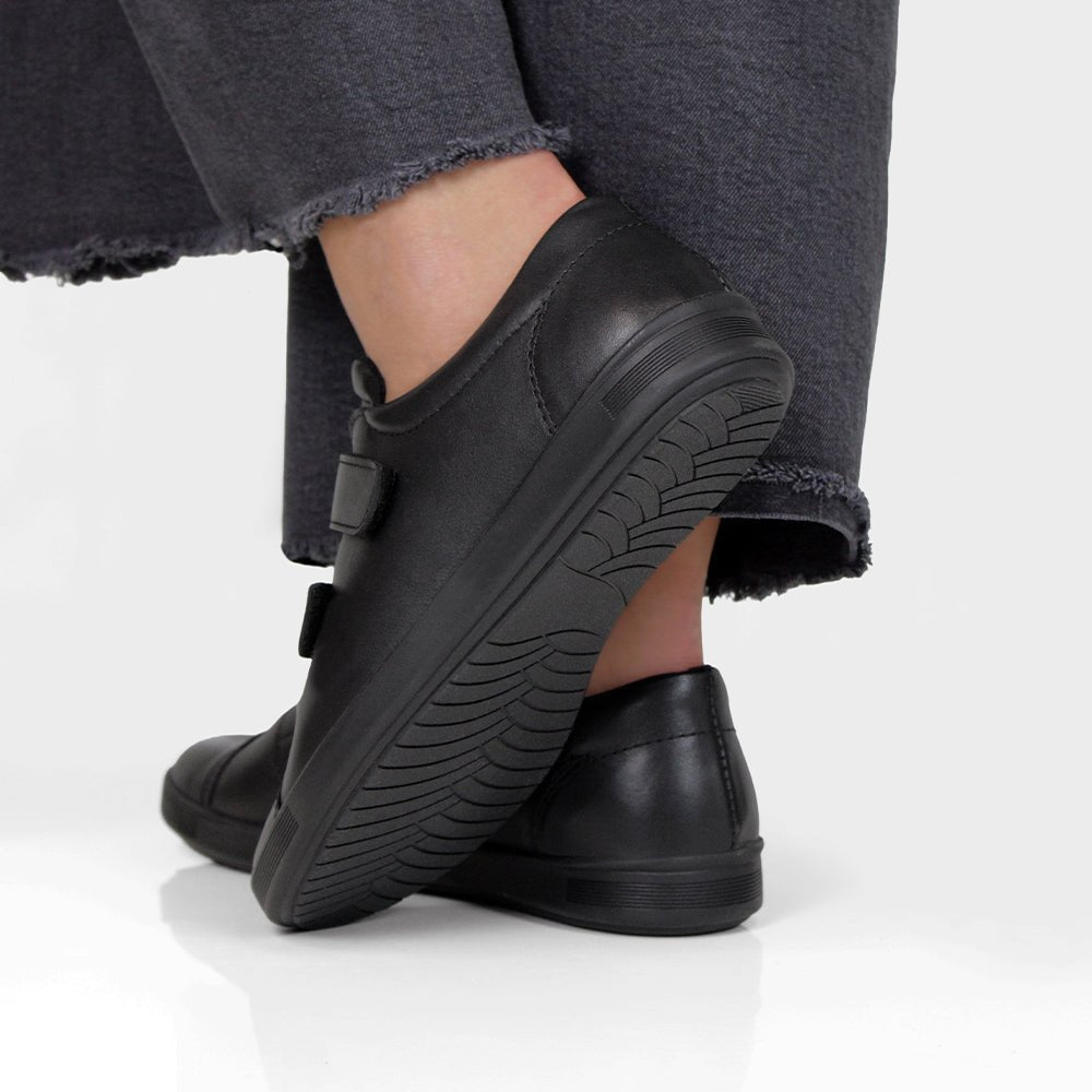 Minfot Aveny Skinn Sneaker med Kardborreband Svart