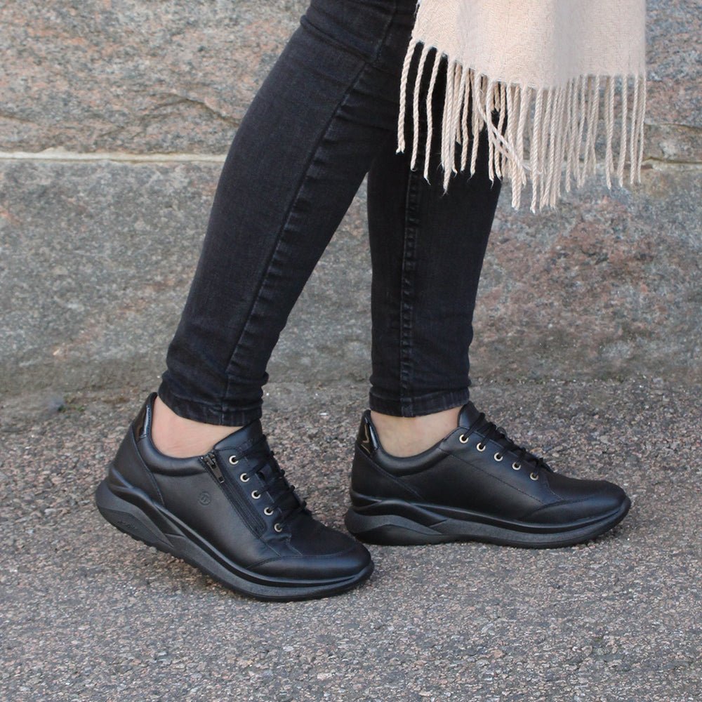 Minfot Lexi Sneakers Dam Vattenavvisande TEX Skinn Svart