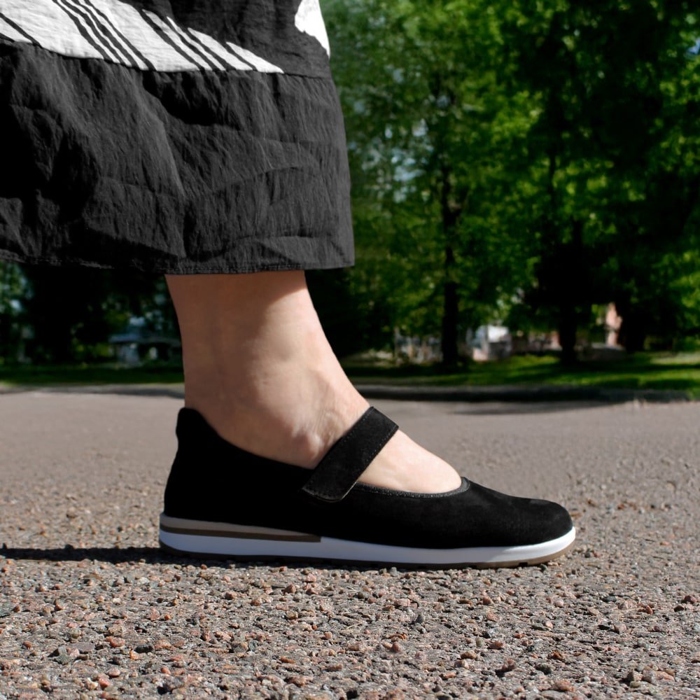 Produktbild 2 - Minfot Ballerinaskor med rem Joyce Stretch Nubuck Svart