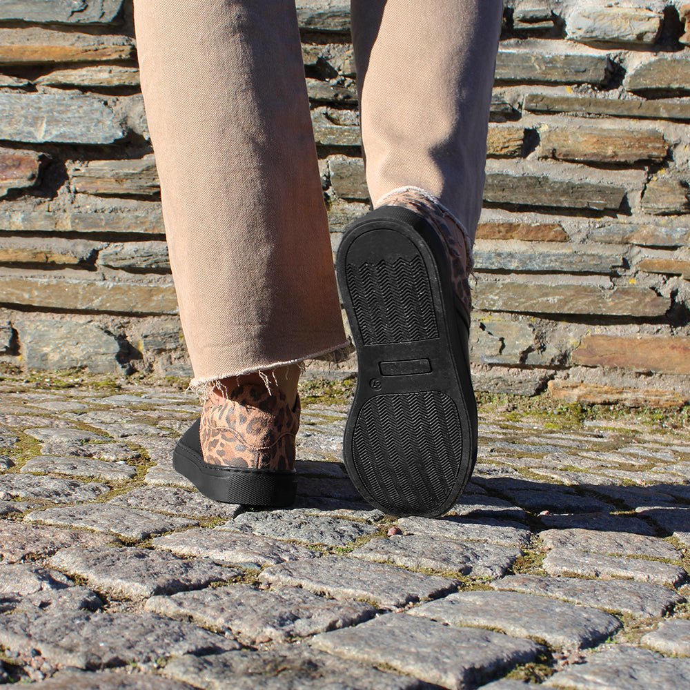 Minfot Comfort Sneakers Skinn Leopard Svart