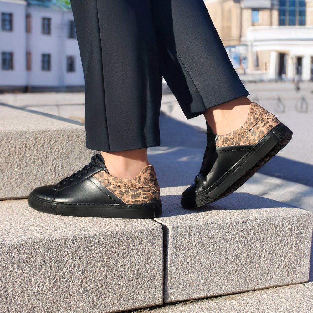Minfot Comfort Sneakers Skinn Leopard Svart