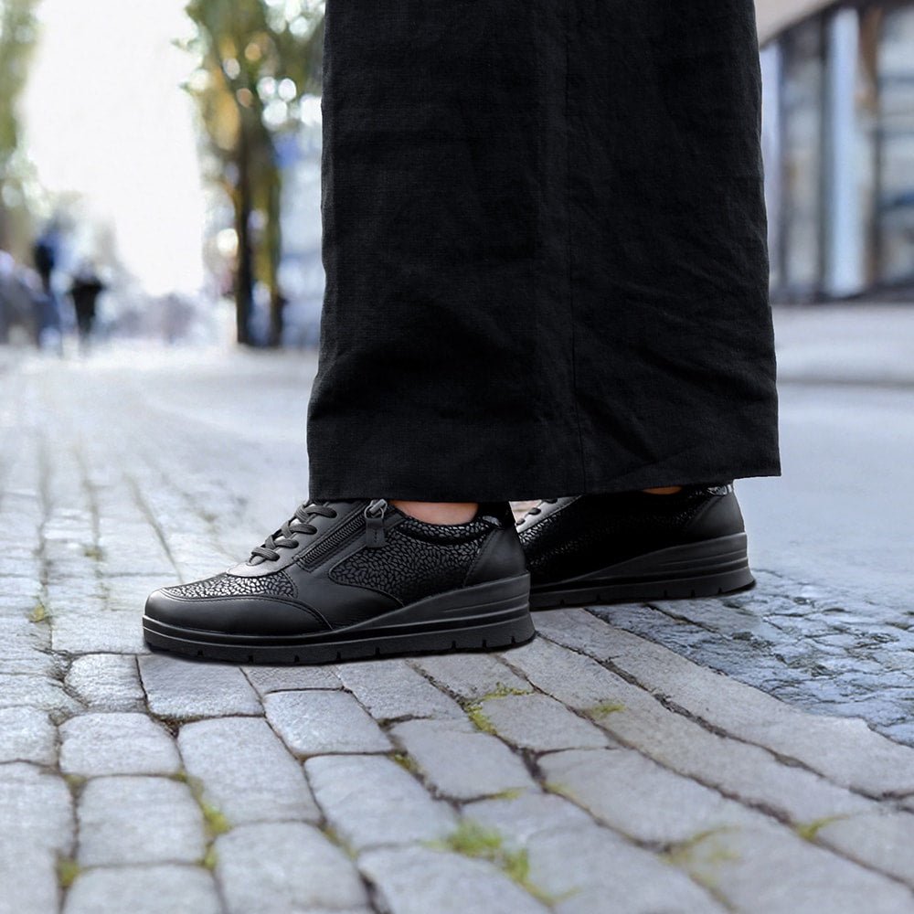 Minfot Elin Stretch Breda Skor Dragkedja Skinn Svart