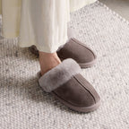 Minfot Fårskinnstofflor Slip-on Duved med sula Stone