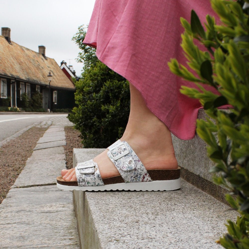 Minfot Sandaler Mjuk Bio Tropical Flowers Vit