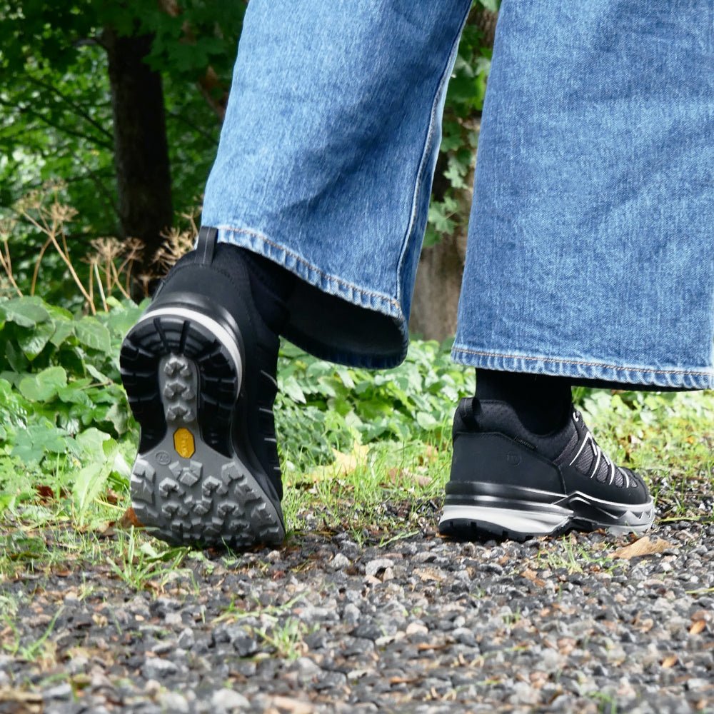 Minfot Stride Low Skor Unisex Vattentät TEX Svart