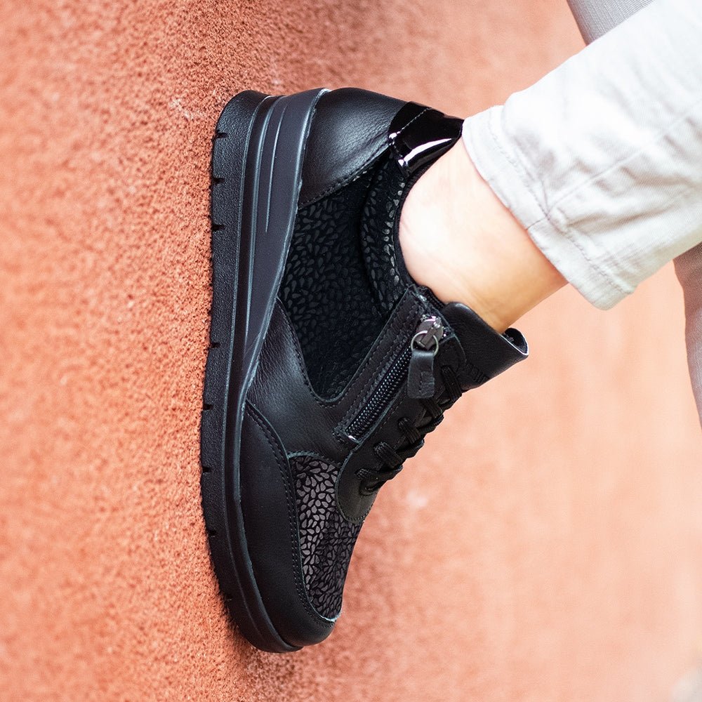 Minfot Elin Stretch Breda Skor Dragkedja Skinn Svart