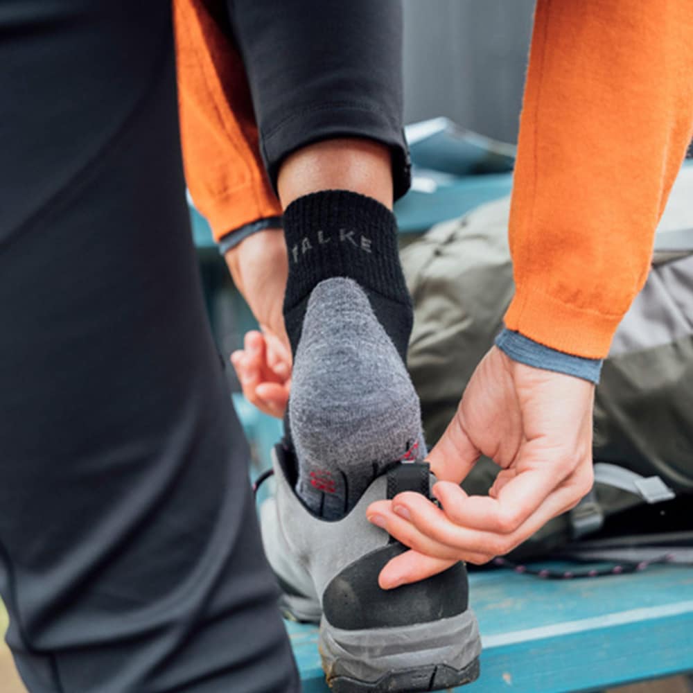 Produktbild 2 - Falke TK5 Short Men Socks Black Mix