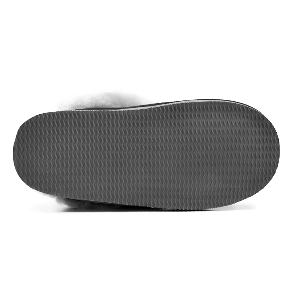 Minfot Fårskinnstofflor Slip-on Duved med sula Svart