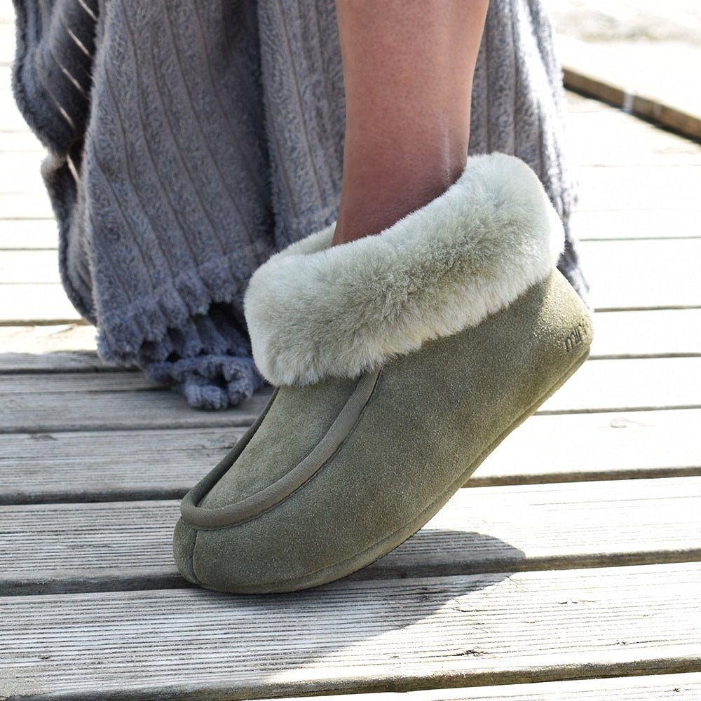Minfot Fårskinnstofflor Hemse Med Sula Olive