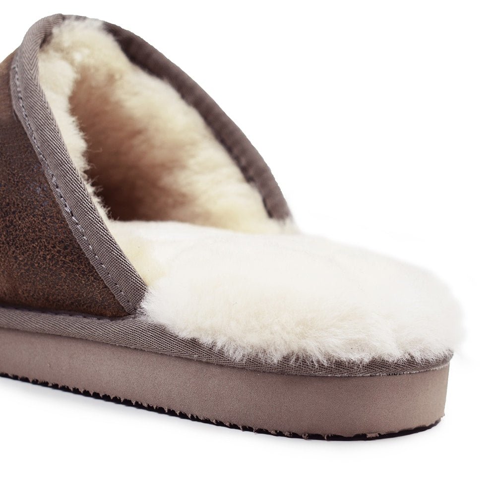 Minfot Fårskinnstofflor Slip-on Orust med sula Waxed Stone