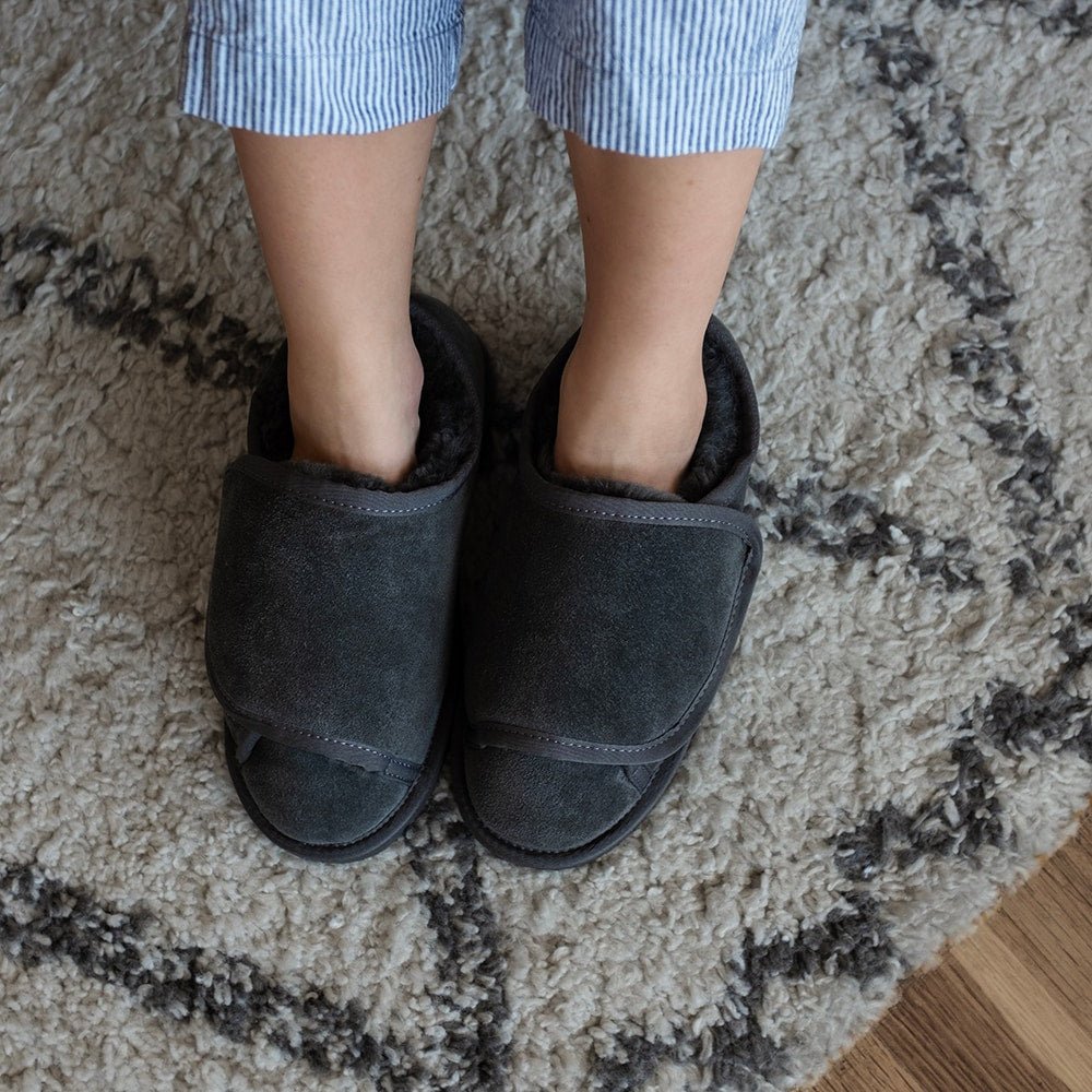 Minfot Fårskinnstofflor Öppningsbar Specialsko Molde Grå