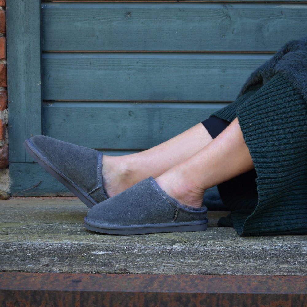 Minfot Fårskinnstofflor Vejle med sula Grå