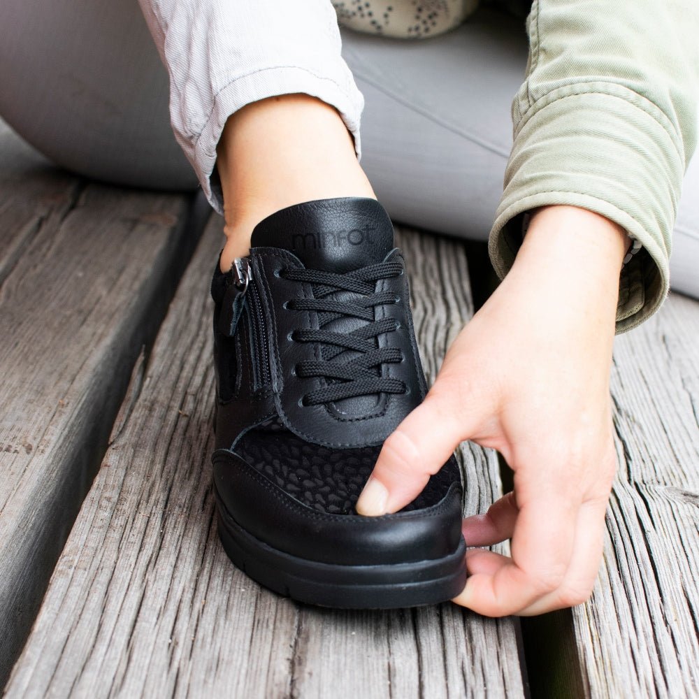 Minfot Elin Stretch Breda Skor Dragkedja Skinn Svart