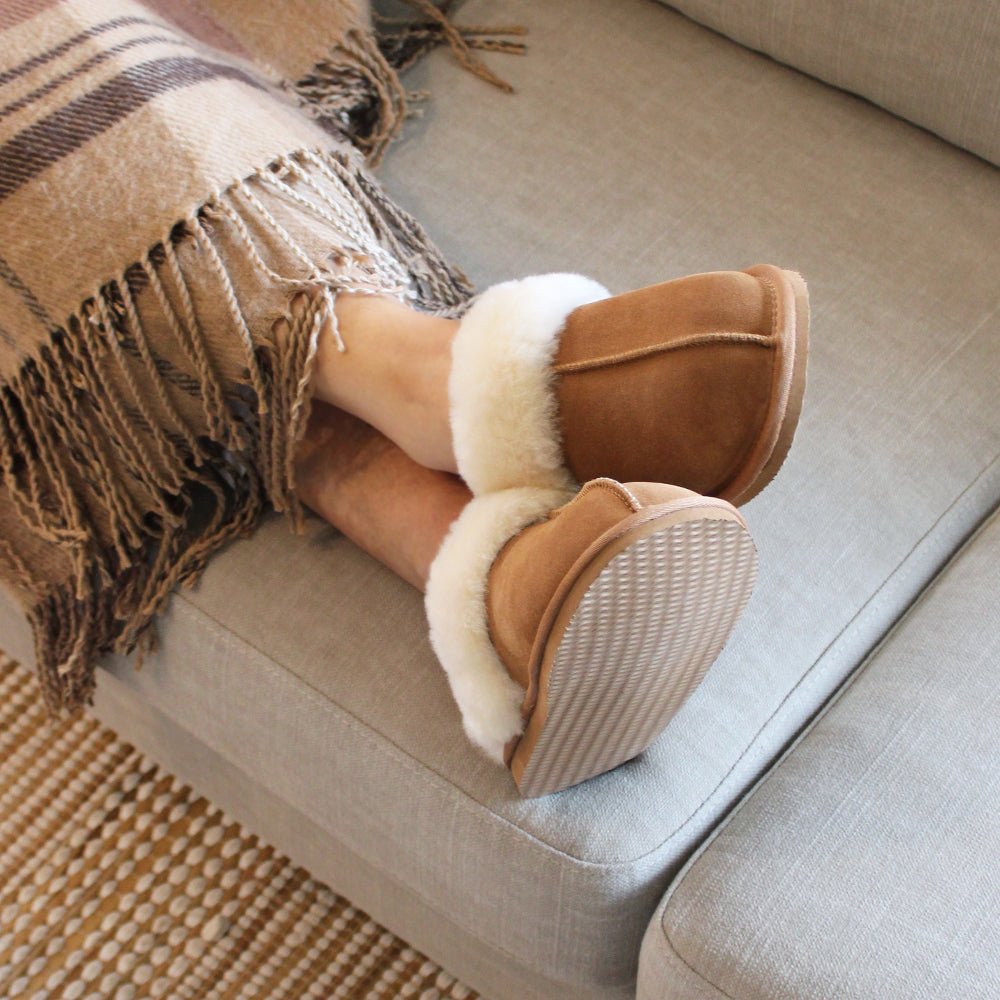 Minfot Fårskinnstofflor Slip-On Duved med sula Caramel