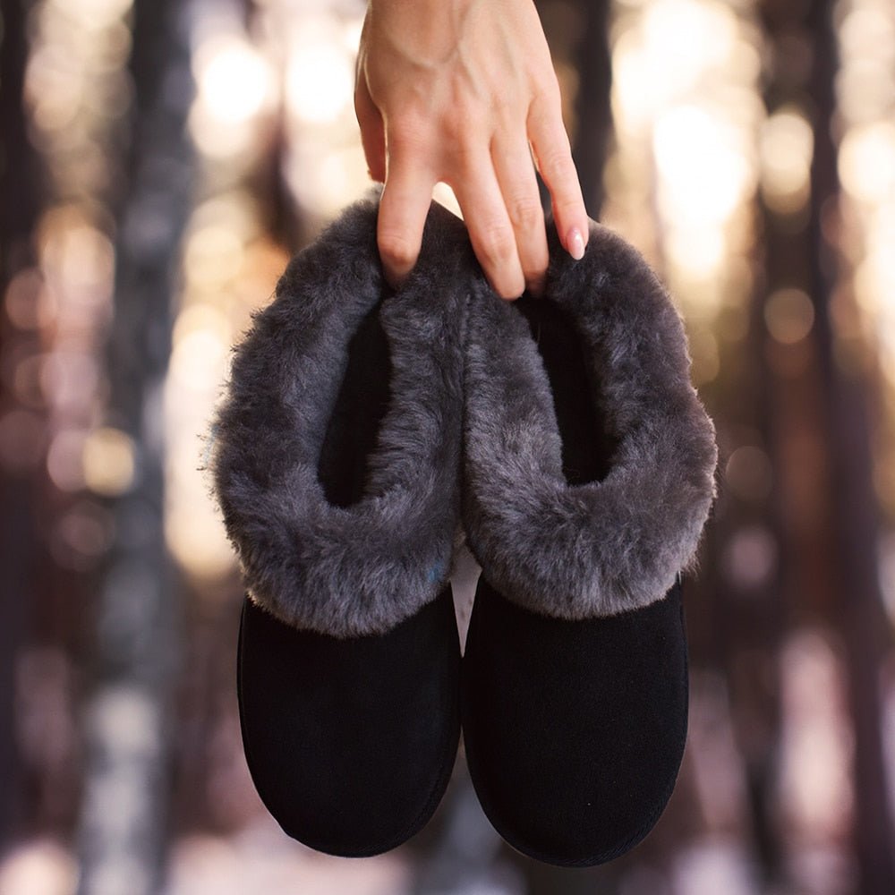 Minfot Fårskinnstofflor Bergen med sula Svart