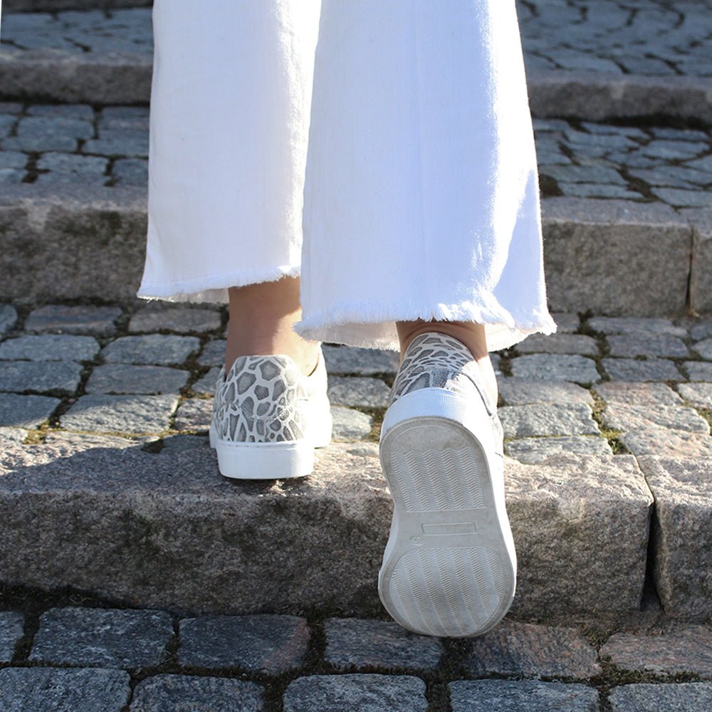Minfot Comfort Sneakers Skinn Leopard Vit