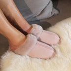 Minfot Fårskinnstofflor Slip-on Duved med sula Rose