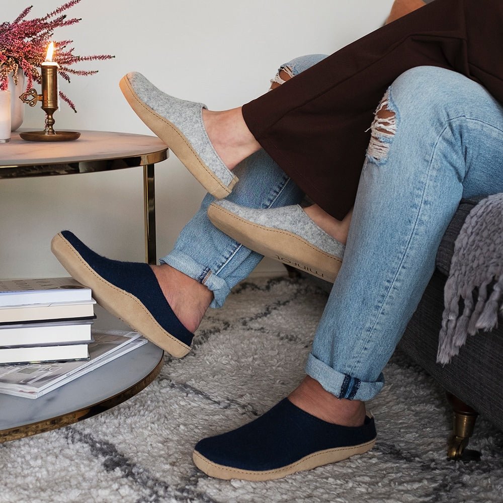 Produktbild 12 - Minfot Ulltofflor Arild Fotbädd Fårskinn Ljusgrå