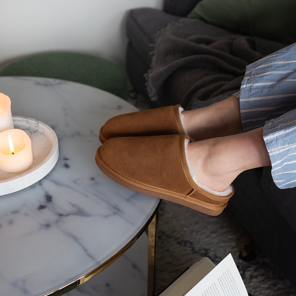 Minfot Fårskinnstofflor Vejle med sula Chestnut