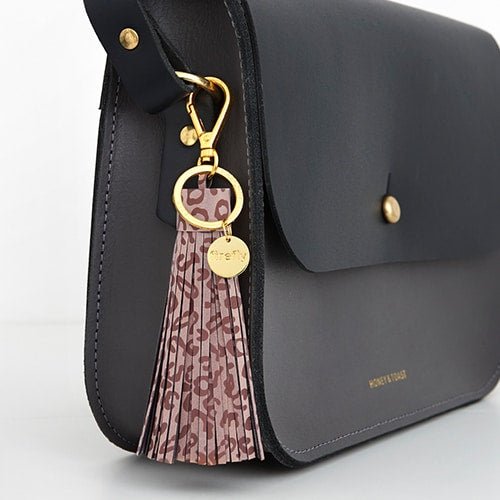 Produktbild 2 - Firefly Reflex Tofs Soft Tassel Leopard Print