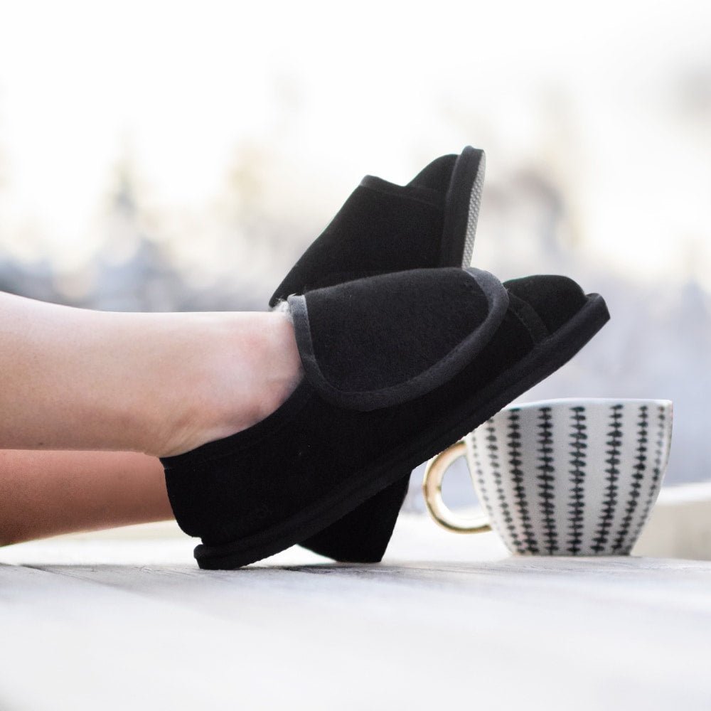 Minfot Fårskinnstofflor Öppningsbar Specialsko Molde Svart