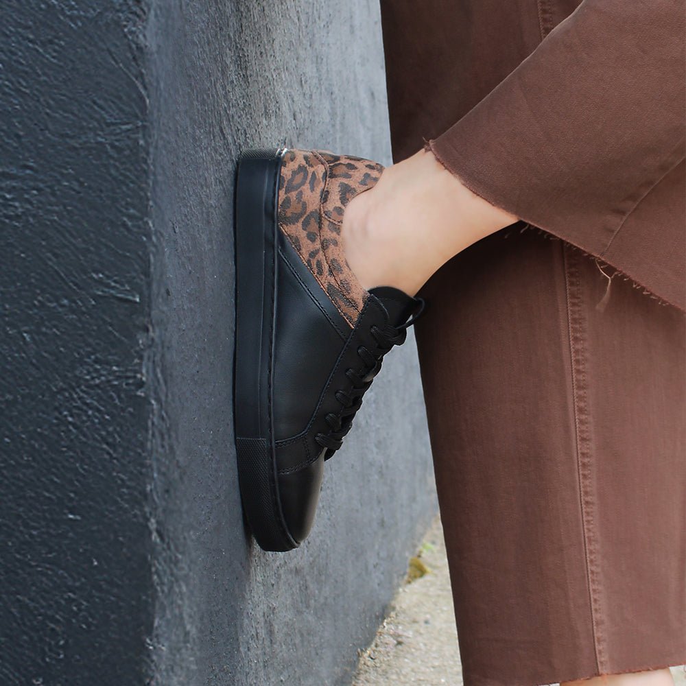 Minfot Comfort Sneakers Skinn Leopard Svart