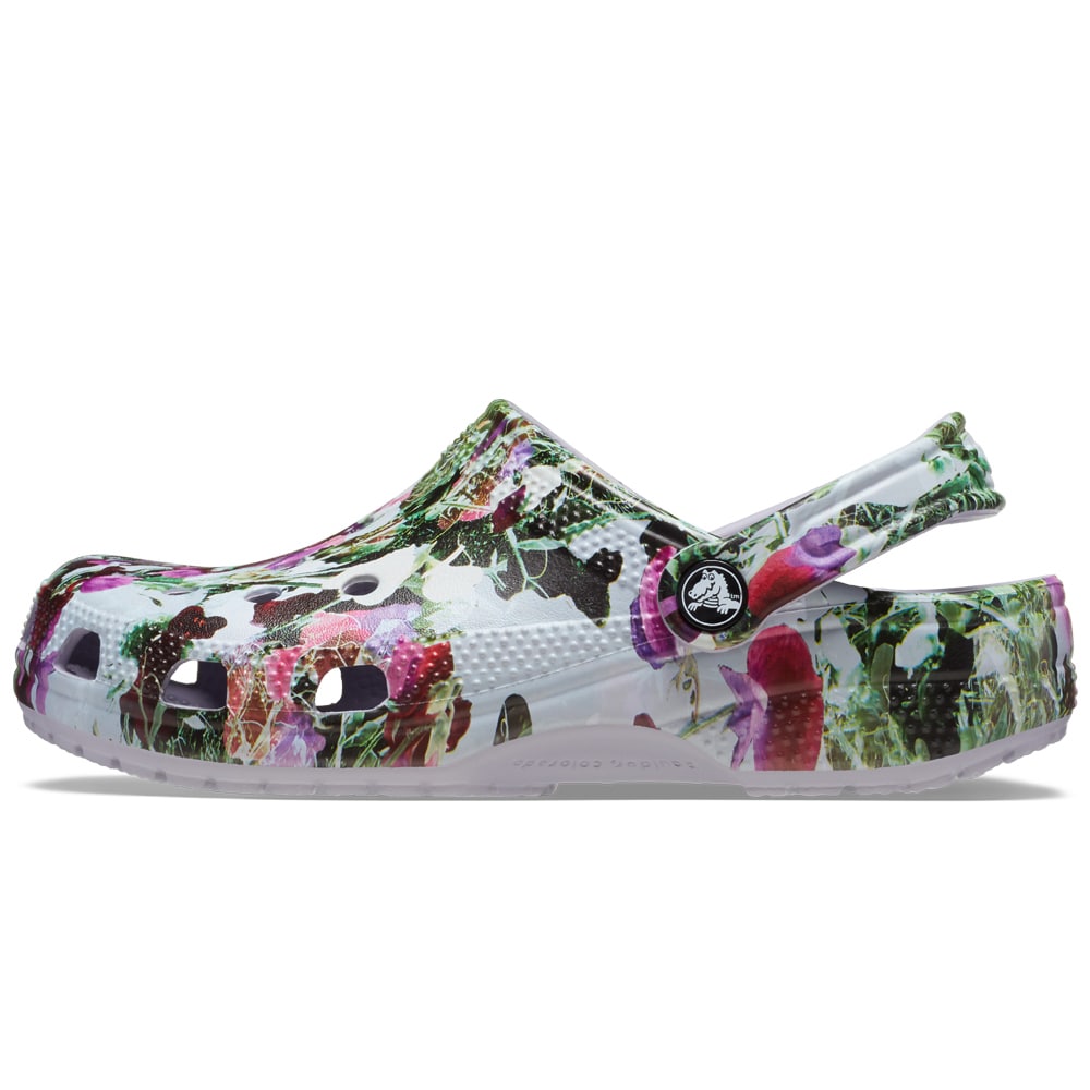 blommiga-crocs-classic-photoreal-floral.jpg